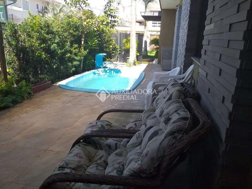 Casa à venda com 3 quartos e 1 suíte, 2 vagas, 351m² na José Maykot no Estreito, Florianópolis — foto 4