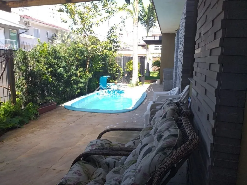 Casa à venda com 3 quartos e 1 suíte, 2 vagas, 351m² na José Maykot no Estreito, Florianópolis — foto 5