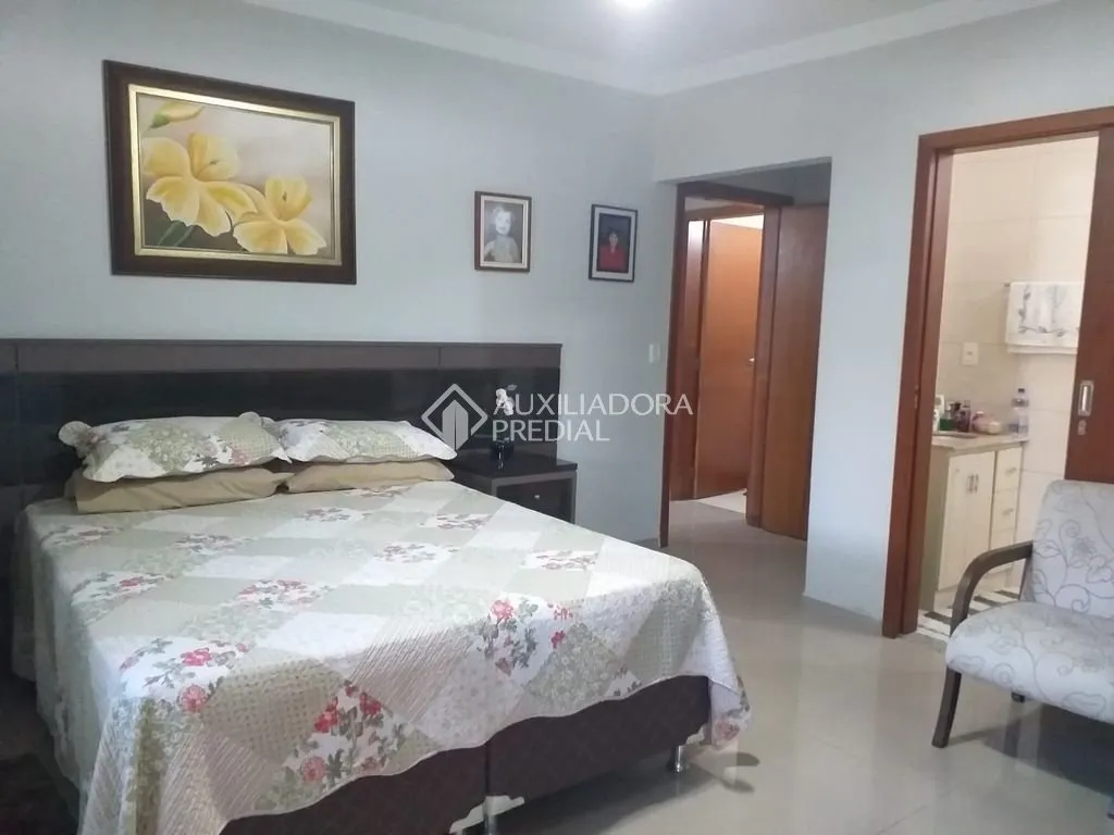 Casa à venda com 3 quartos e 1 suíte, 2 vagas, 351m² na José Maykot no Estreito, Florianópolis — foto 7