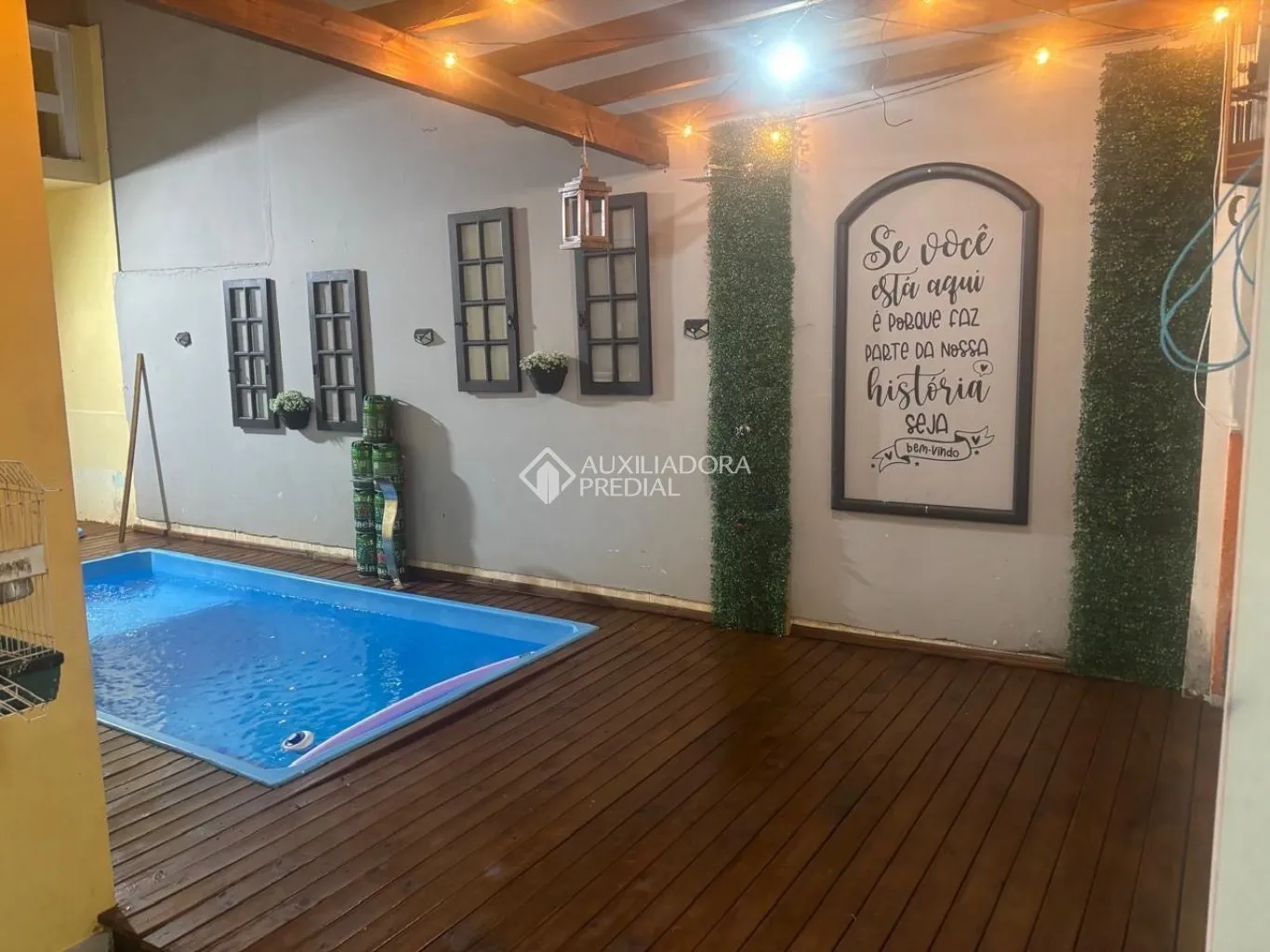 Casa à venda com 5 quartos e 1 suíte, 4 vagas, 303m² no Canto, Florianópolis - foto 1