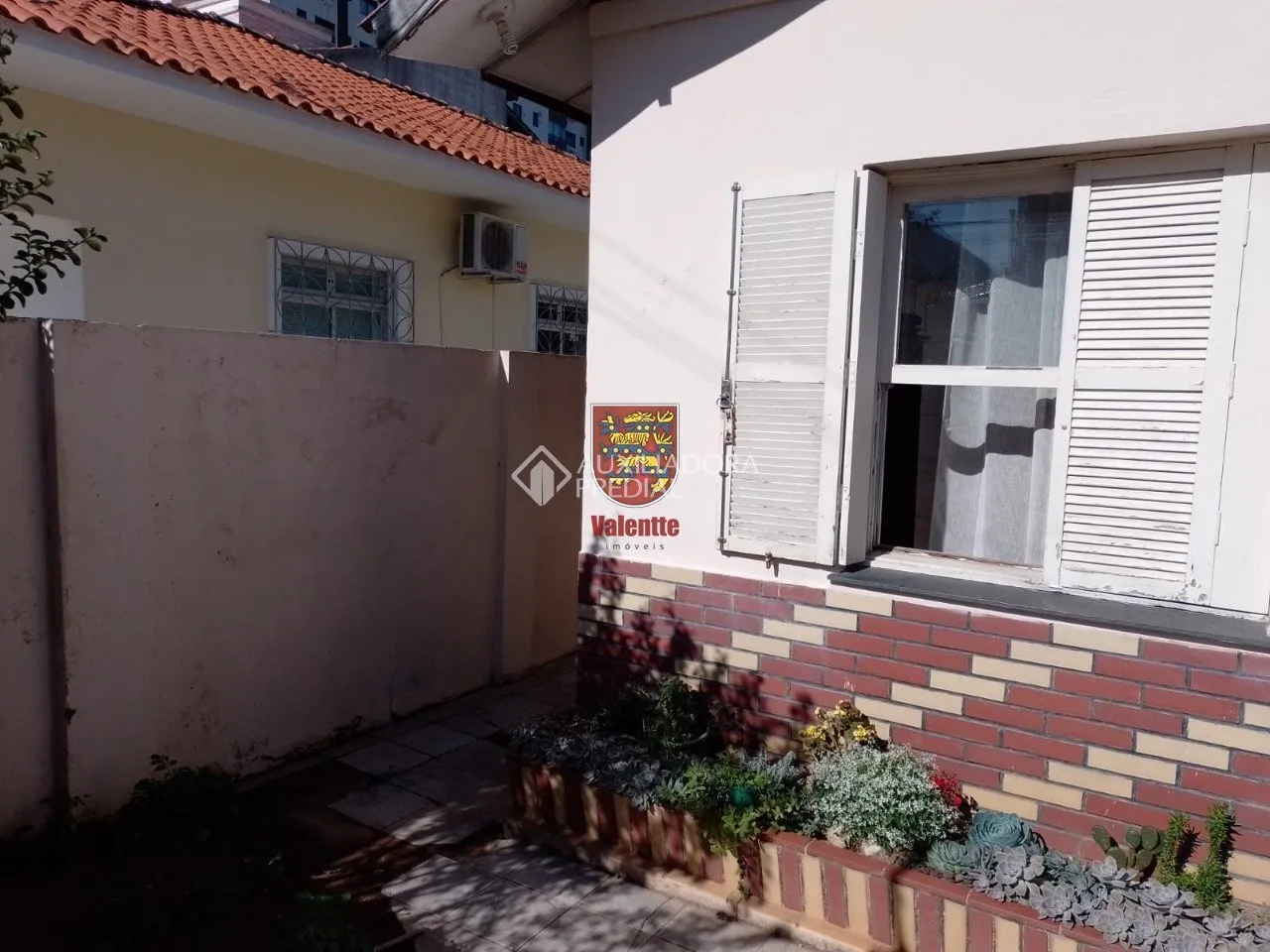Casa à venda com 3 quartos, 2 vagas, 140m² no Estreito, Florianópolis - foto 1