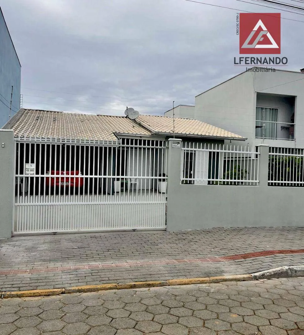 Casa com 3 dormitórios à venda, 156 m por R$ 890.000,00 - Itacolomi - Balneário Piçarras/SC — foto 2