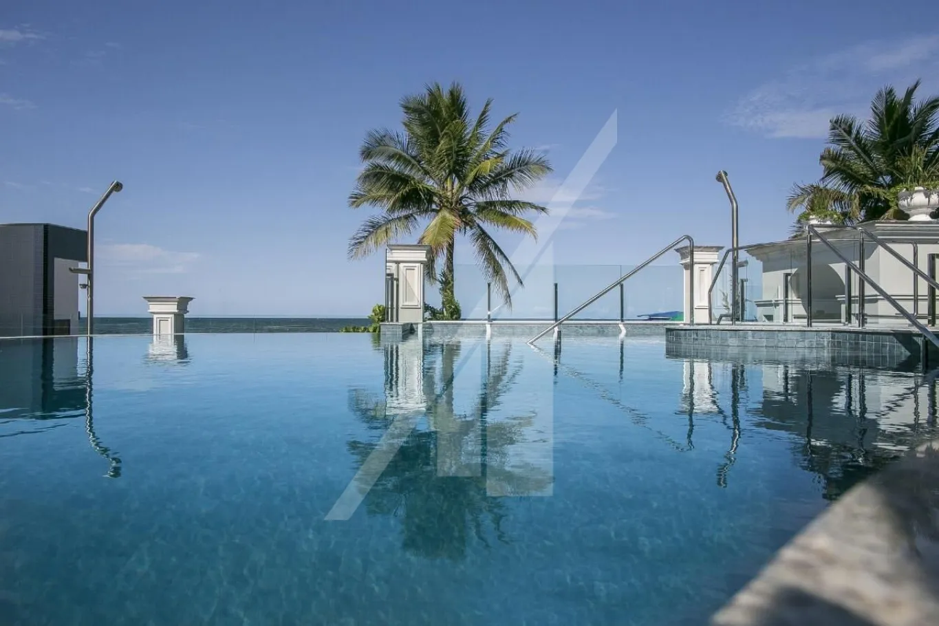 APARTAMENTO COM QUATRO SUÍTES, TRÊS VAGAS DE GARAGEM E CONDOMINIO COMPLETO - MEIA PRAIA/ ITAPEMA - foto 1