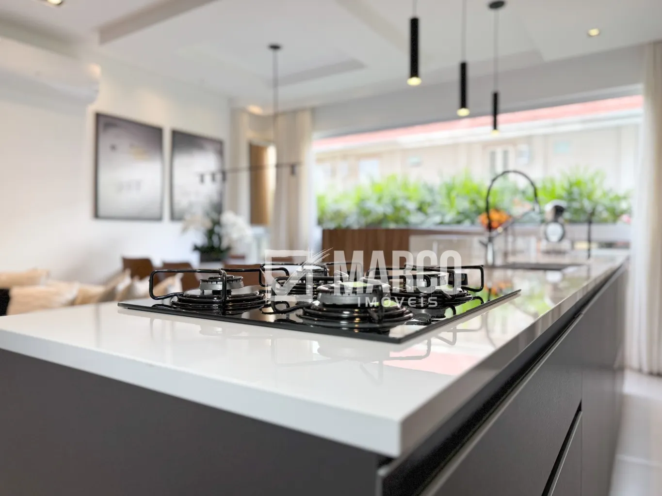 Apartamento semi mobiliado no centro de Pomerode, com 105,06m de área privativa. — foto 2