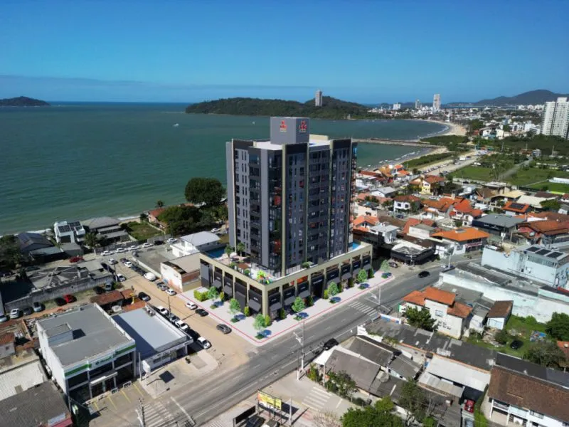 Apartamento 3 suítes no Residencial Costa Dourada - Centro em Balneário Piçarras SC! (CÓD 20183) - foto 1
