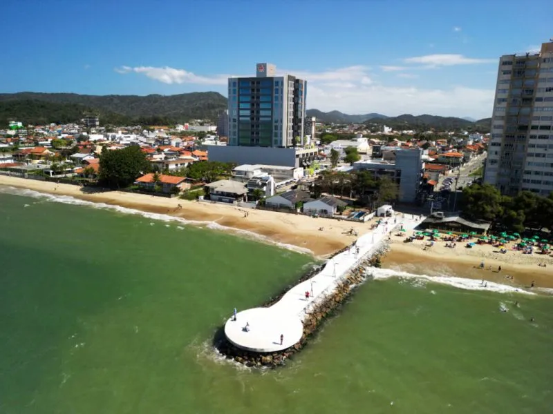 Apartamento 3 suítes no Residencial Costa Dourada - Centro em Balneário Piçarras SC! (CÓD 20183) — foto 3