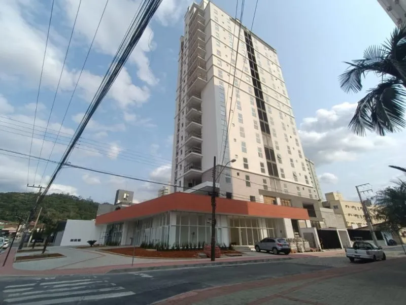 Aluga-se loja térrea / sala comercial - com excelente localização! — foto 2