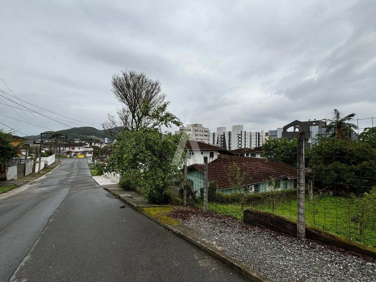 Terreno à venda no bairro Saguaçu em Joinville, por R$ 580.000.00. — foto 7