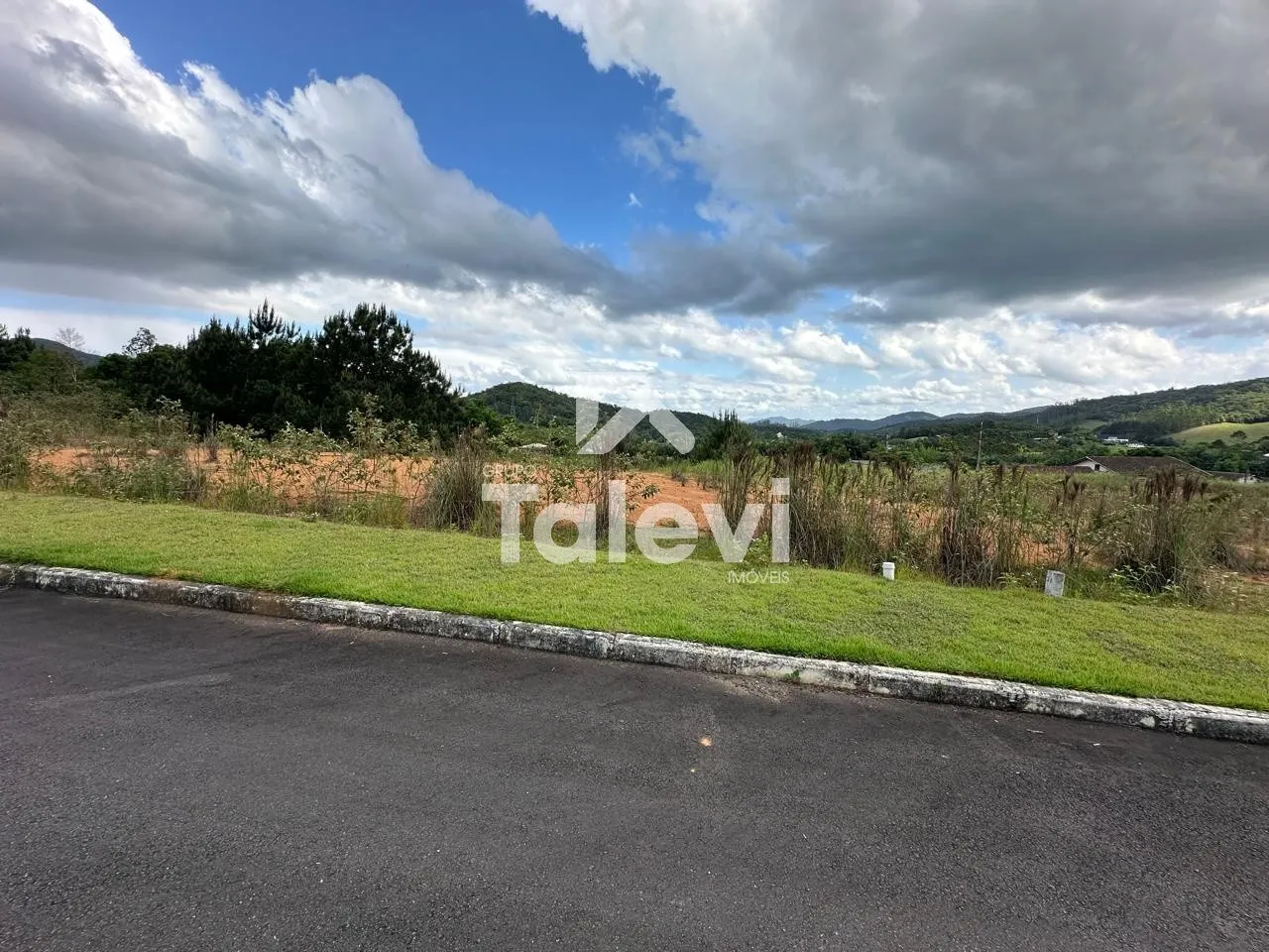 Terreno Plano com Vista Privilegiada em Testo Central - Rua Sem Saída e Alto Potencial de Valorização - foto 1