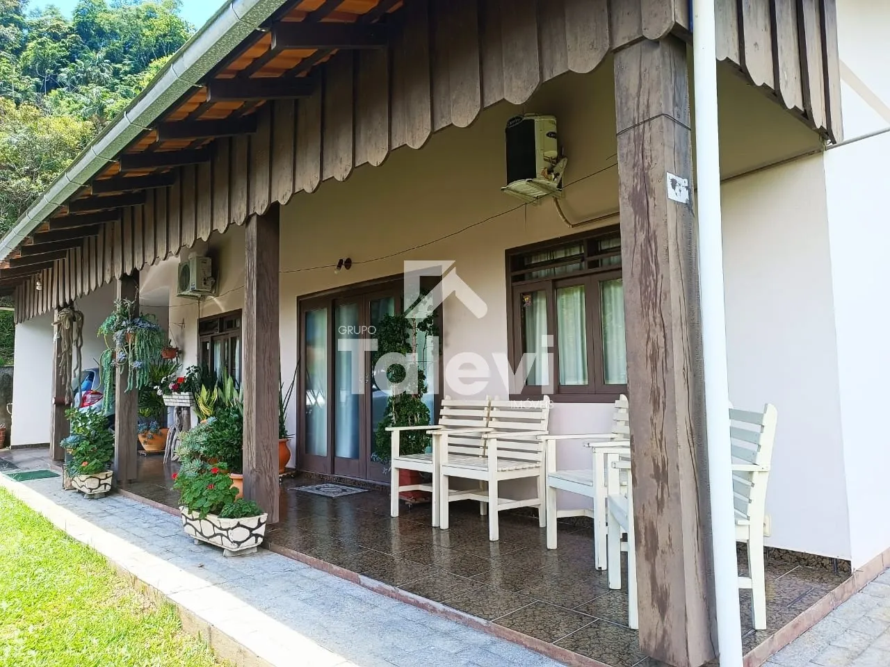 Uma casa rara no Centro de Pomerode: espaço, privacidade e 3 dormitórios — foto 3