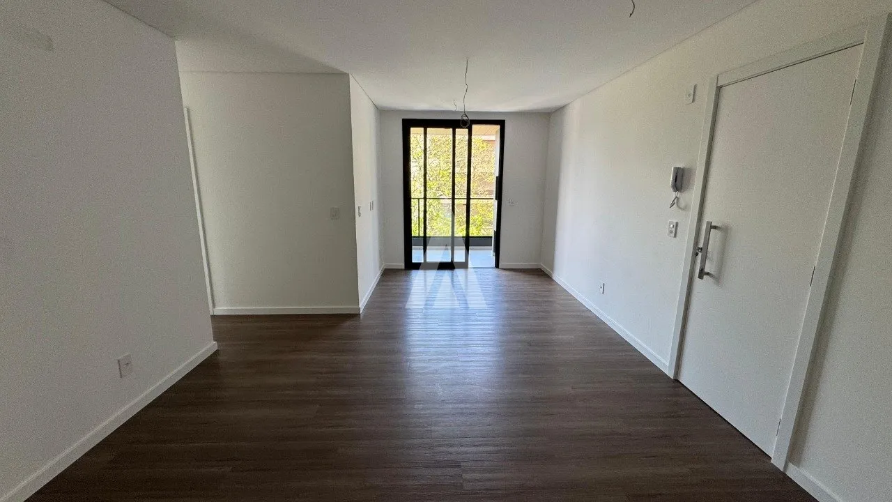 Apartamento com 1 suíte(s) mais 2 quarto(s) à venda no bairro Anita Garibaldi em Joinville, de R$ 710.000,00 por R$674.500,00. — foto 2