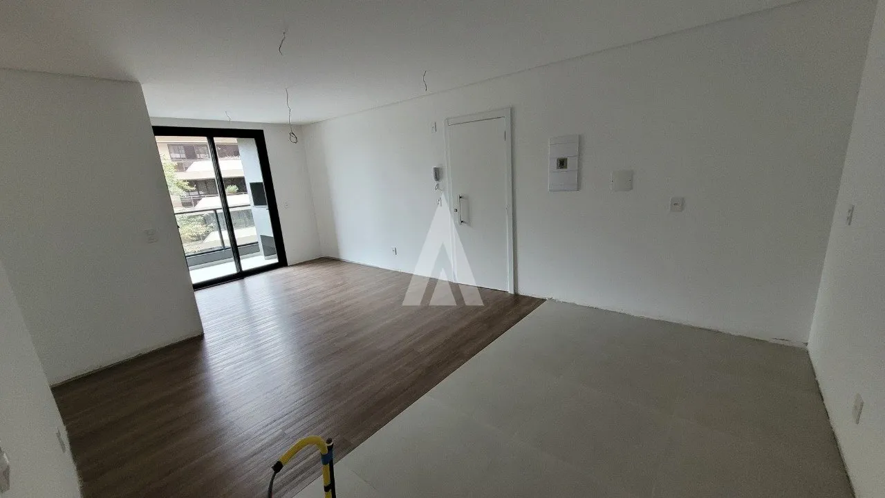 Apartamento com 1 suíte(s) mais 2 quarto(s) à venda no bairro Anita Garibaldi em Joinville, de R$ 710.000,00 por R$674.500,00. — foto 4