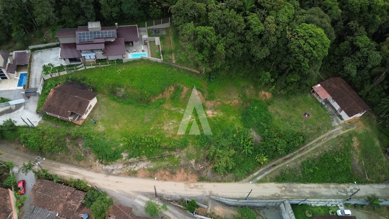 Terreno à venda no bairro Glória em Joinville, por R$ 1.990.000.00. — foto 3