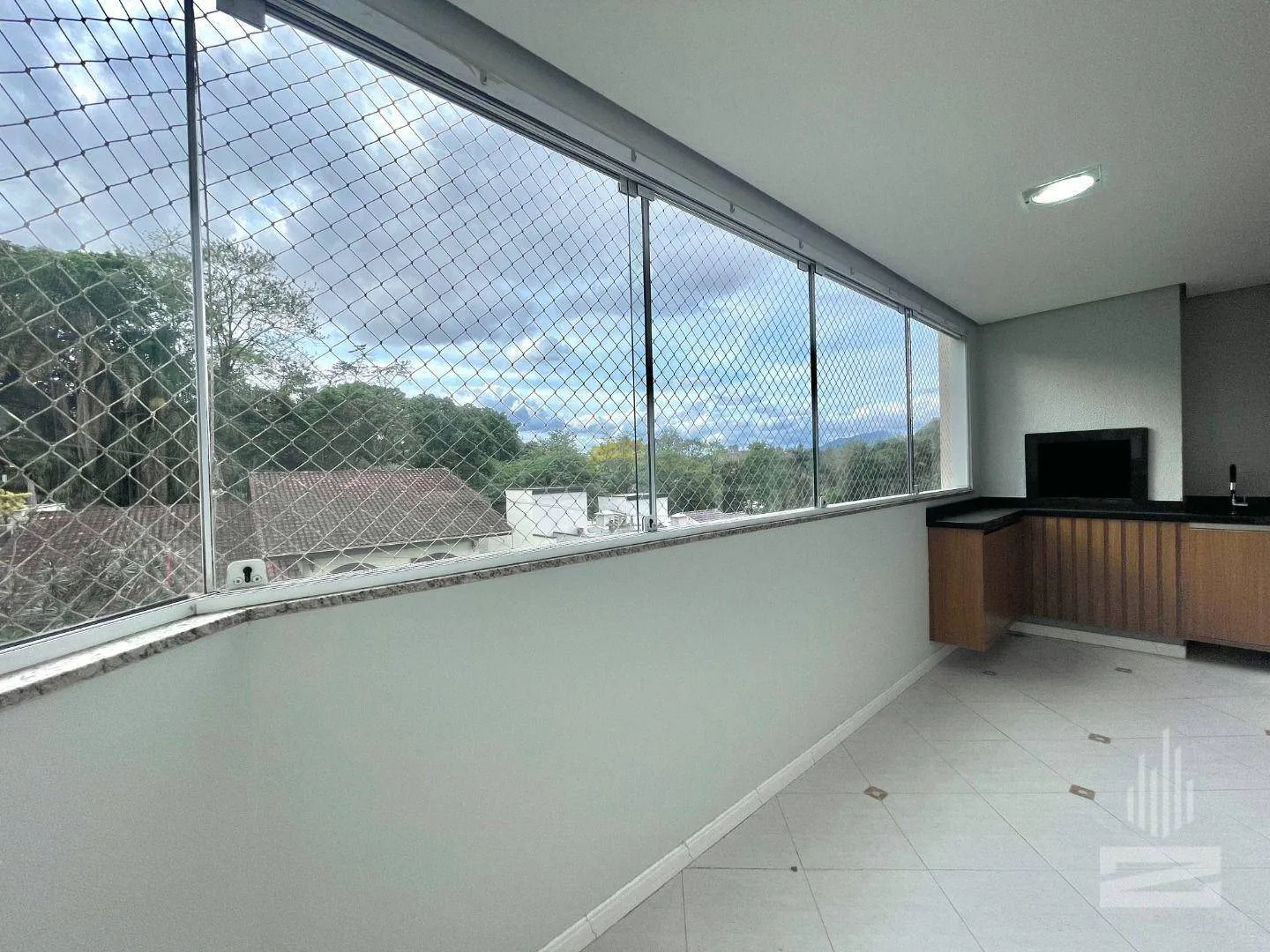 Apartamento com 3 dormitórios para alugar, 99 m por R$ 3.200,00/mês - Escola Agrícola - Blumenau/SC - foto 1