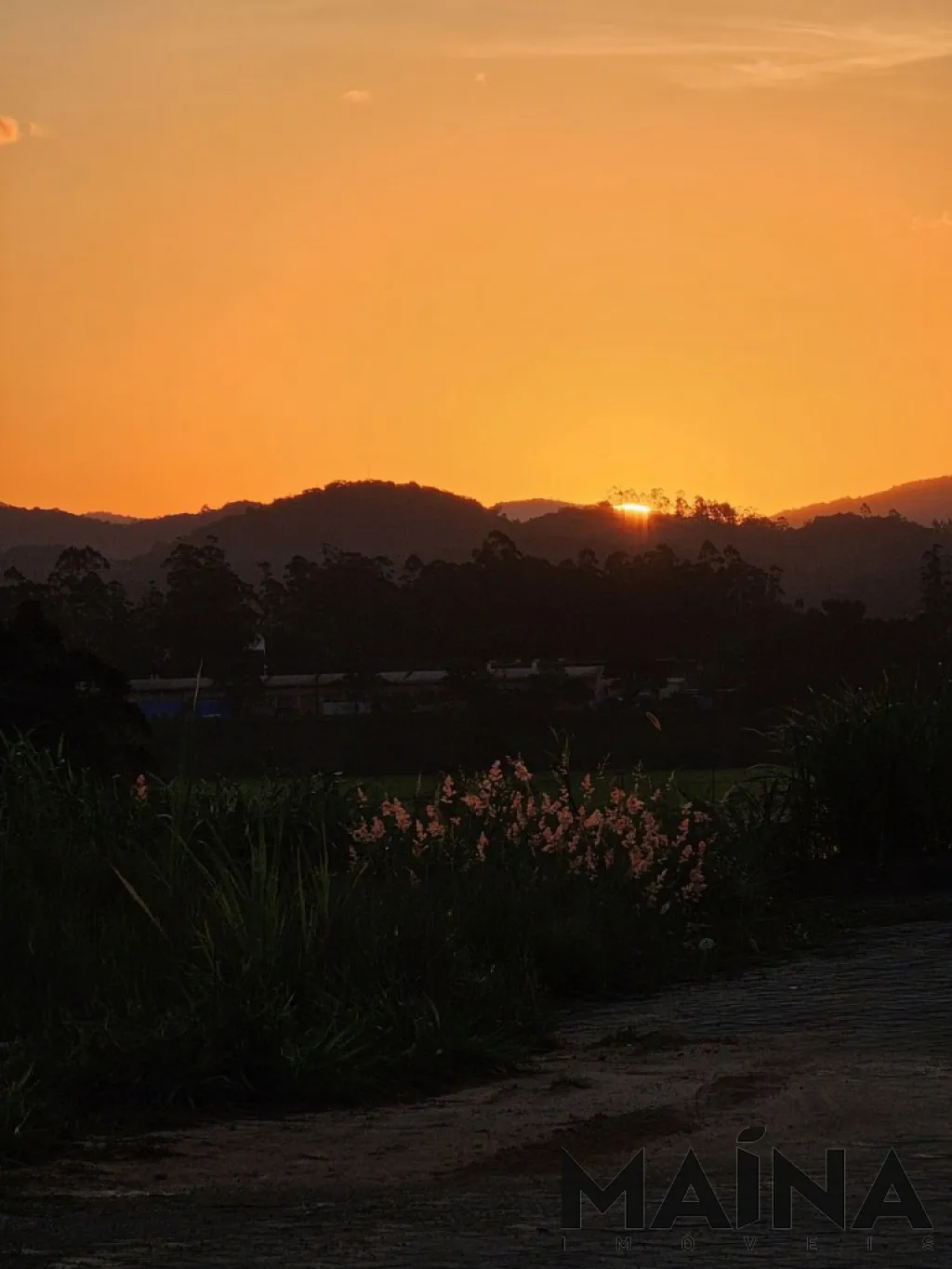 Terreno totalmente plano no loteamento Pouso Seguro - foto 1
