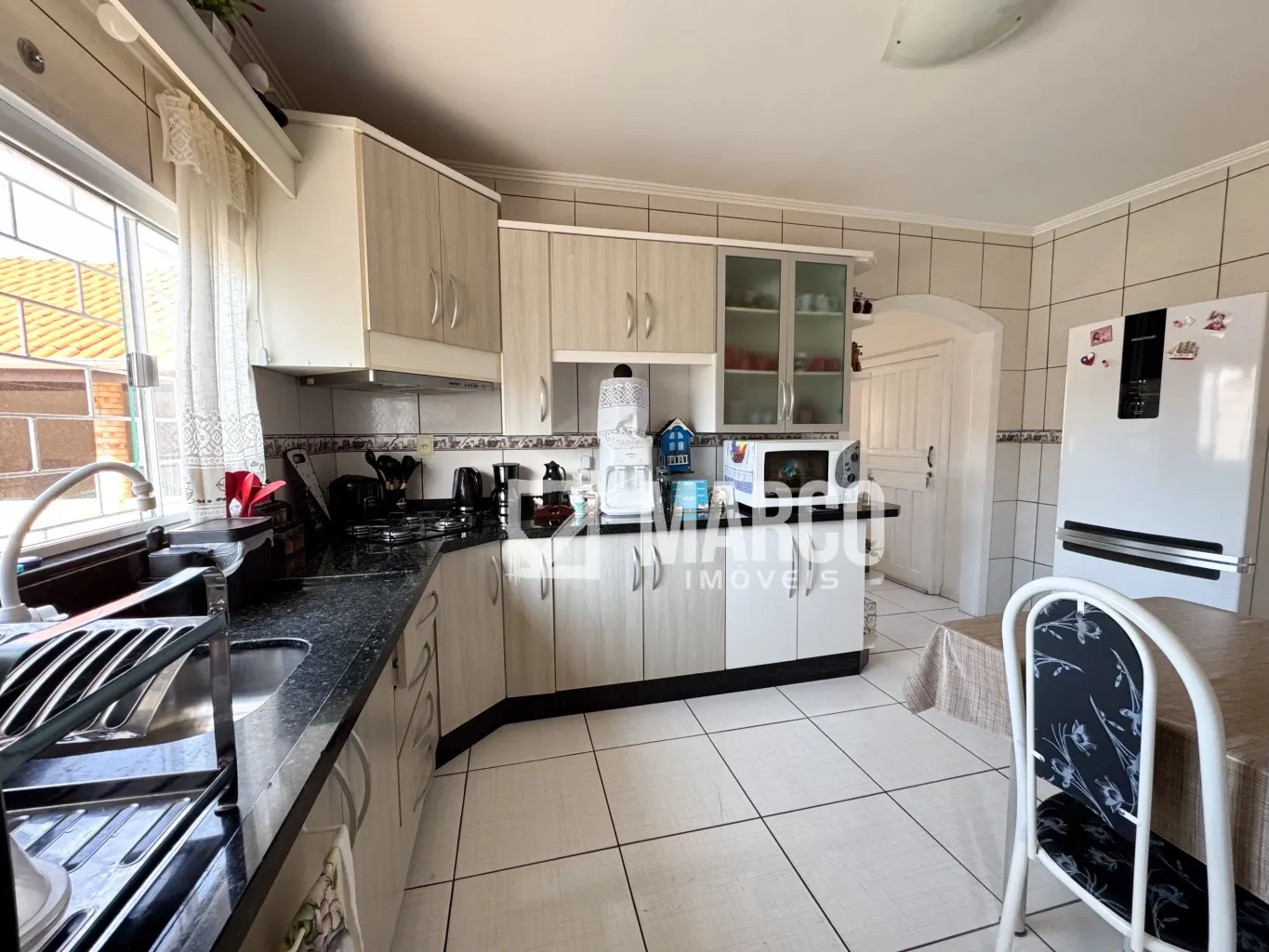 Casa com 4 Quartos com Piscina no Centro de Pomerode — foto 7