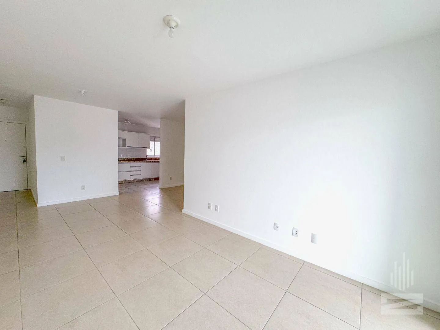 Excelente Apartamento à Venda com 3 Dormitórios e 120m em Ótima Localização no bairro Velha em Blumenau — foto 2