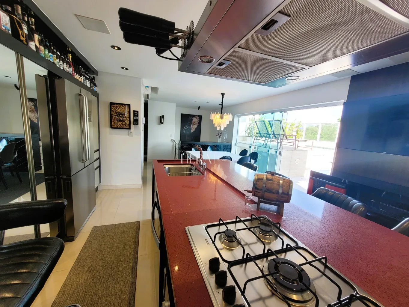 Cobertura duplex mobiliada e finamente decorada á venda proximo a Vila Germanica em Blumenau. — foto 2