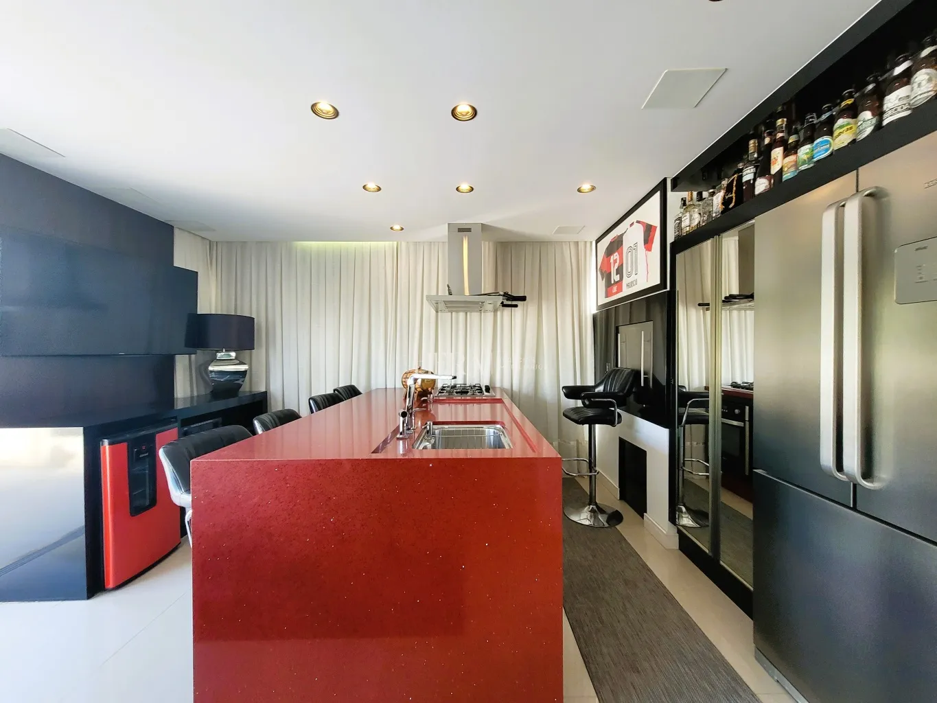 Cobertura duplex mobiliada e finamente decorada á venda proximo a Vila Germanica em Blumenau. — foto 3