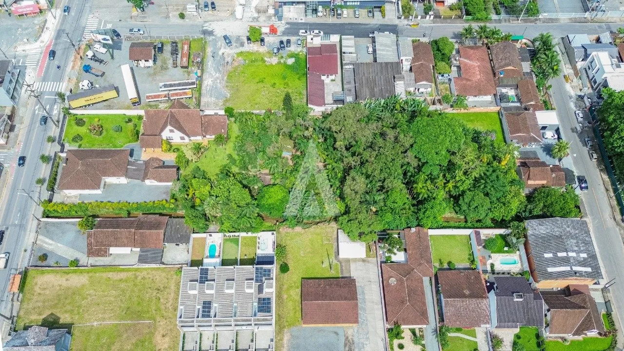 Terreno para prédio à venda no bairro Anita Garibaldi em Joinville, por R$ 9.000.000.00. — foto 7