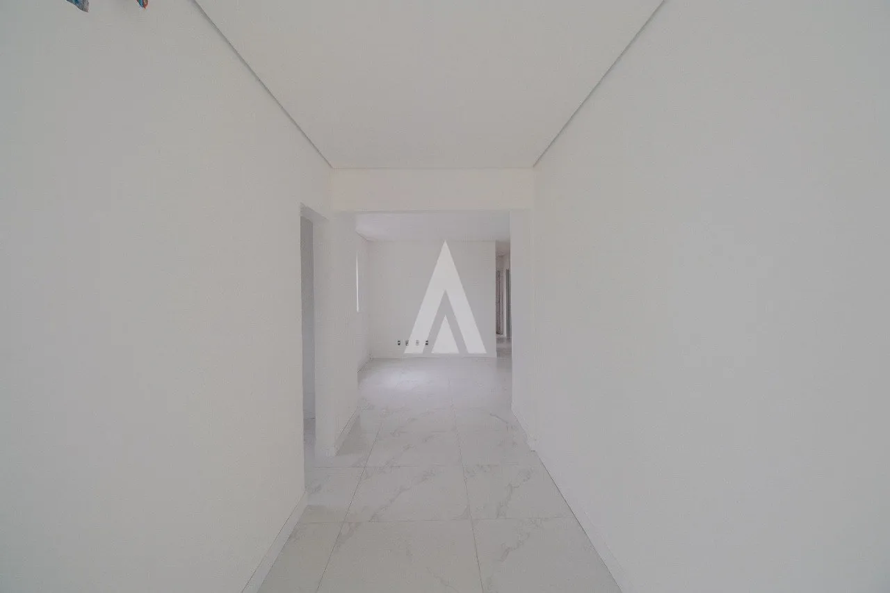 Cobertura com 1 suíte(s) mais 2 quarto(s) à venda no bairro Saguaçu em JOINVILLE, por R$ 843.862.76. — foto 5