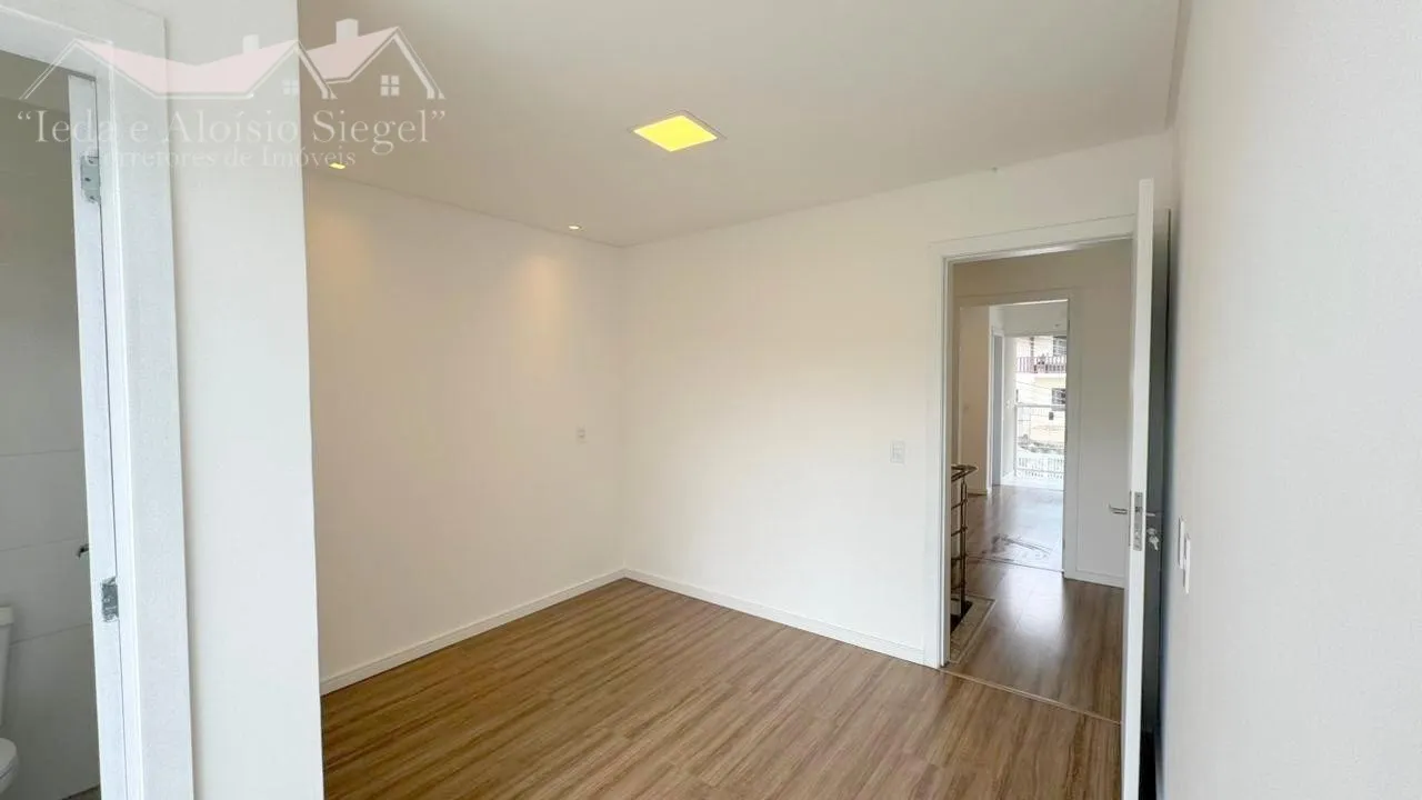 Sobrado triplex c/ 2 Suites e 2 Vagas Bairro Fortaleza- Blumenau/SC Ref. 1385 — foto 6