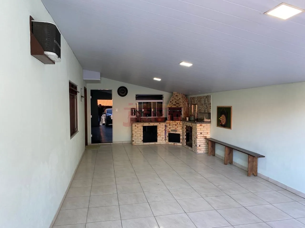 Casa em alvenaria com mais uma quitinete nos fundos, no bairro Fortaleza. — foto 3