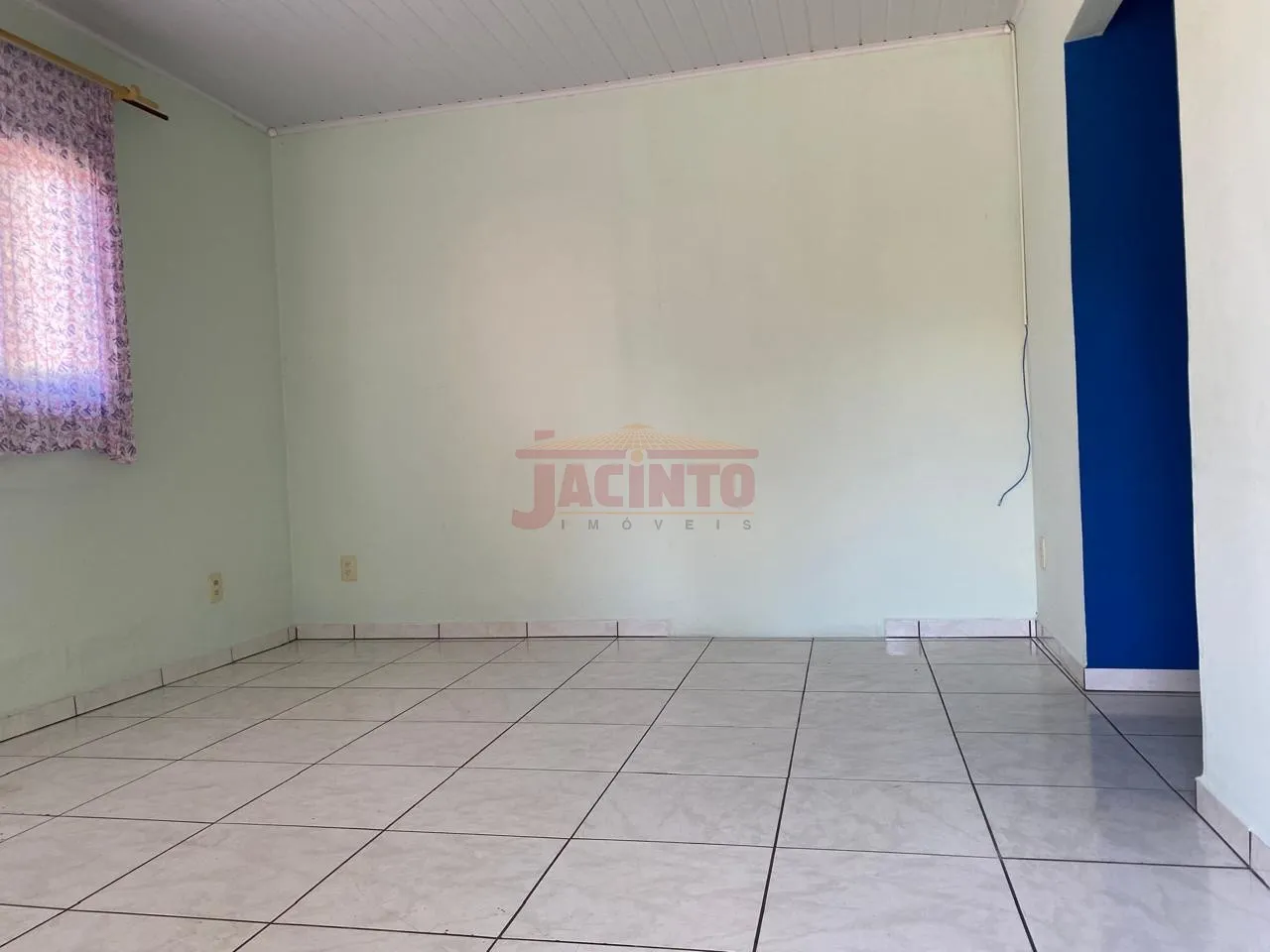 Casa em alvenaria com mais uma quitinete nos fundos, no bairro Fortaleza. — foto 4