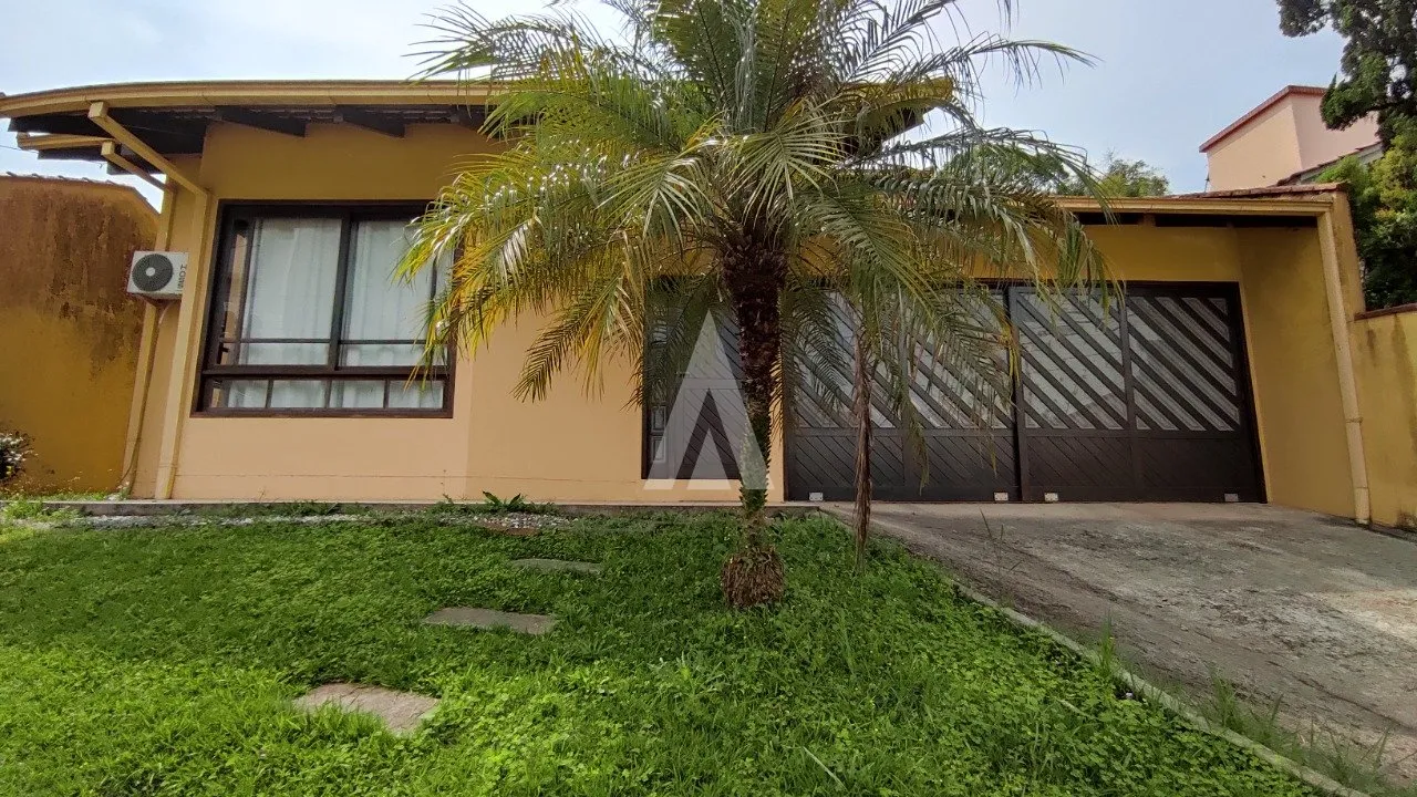 Casa com 1 suíte(s) mais 3 quarto(s) à venda no bairro Costa E Silva em Joinville, por R$ 1.000.000.00. - foto 1