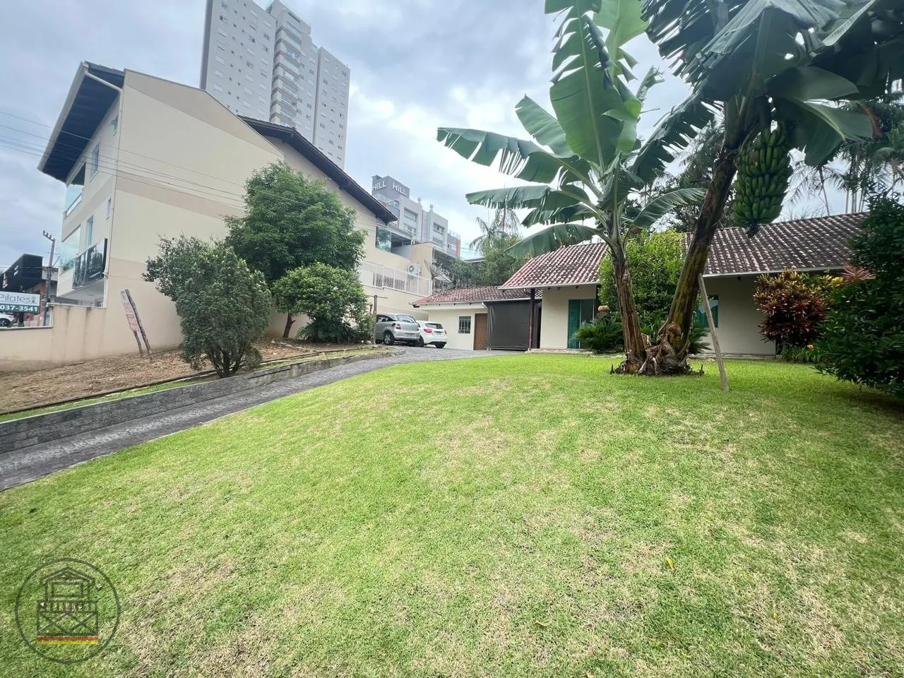 Casa com terreno comercial no bairro Escola Agricola. — foto 4