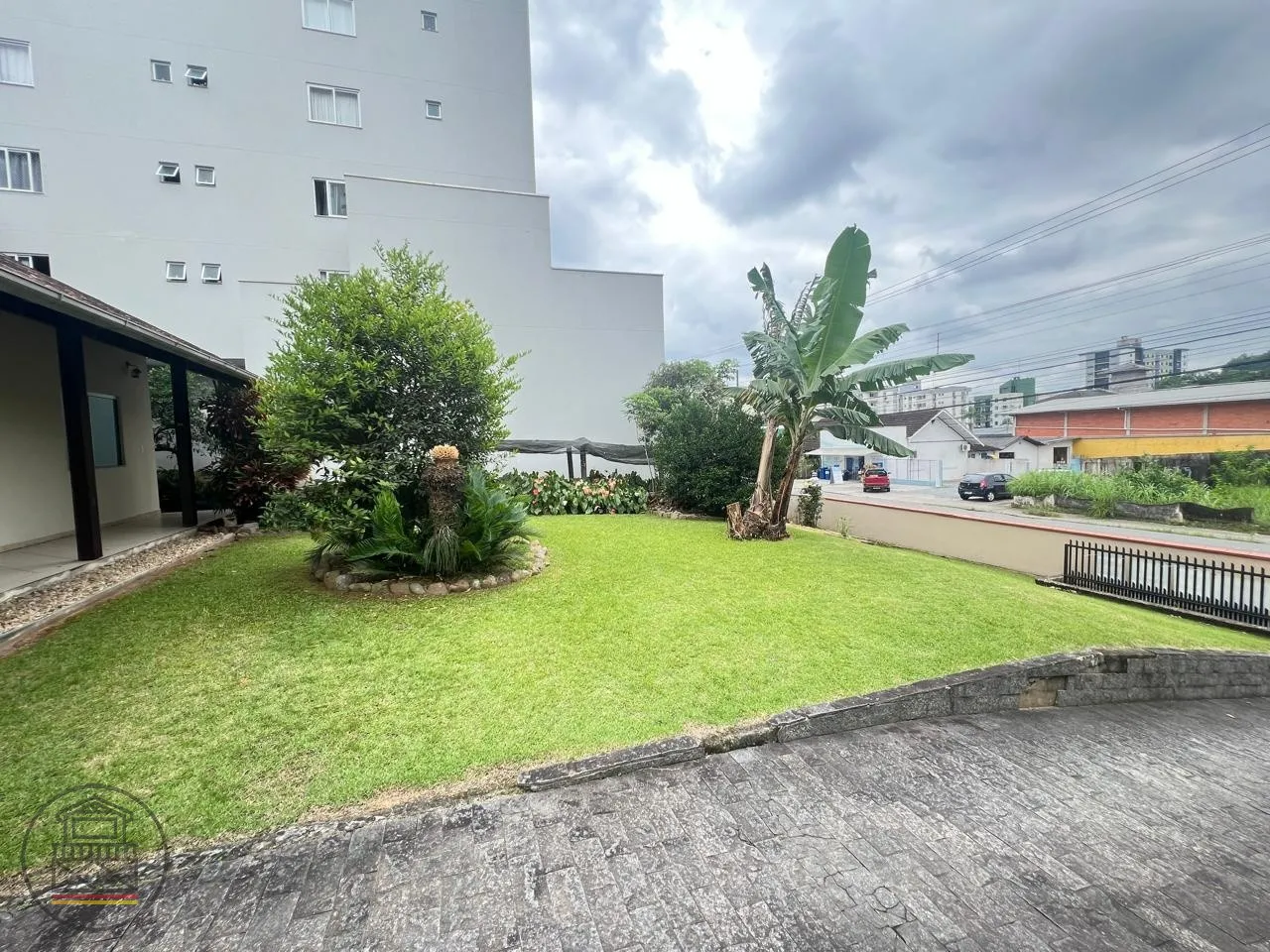 Casa com terreno comercial no bairro Escola Agricola. — foto 5