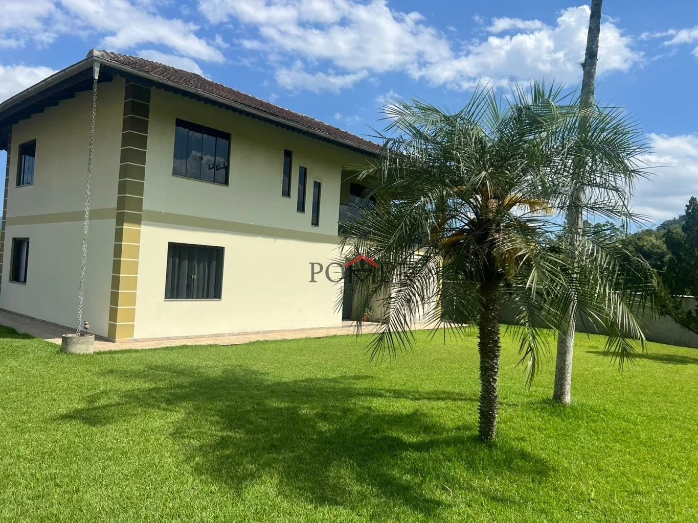 Belissima Casa no Bairro Testo Alto com 414,00m de construção, edificado num terreno com 1.650,60m. — foto 2