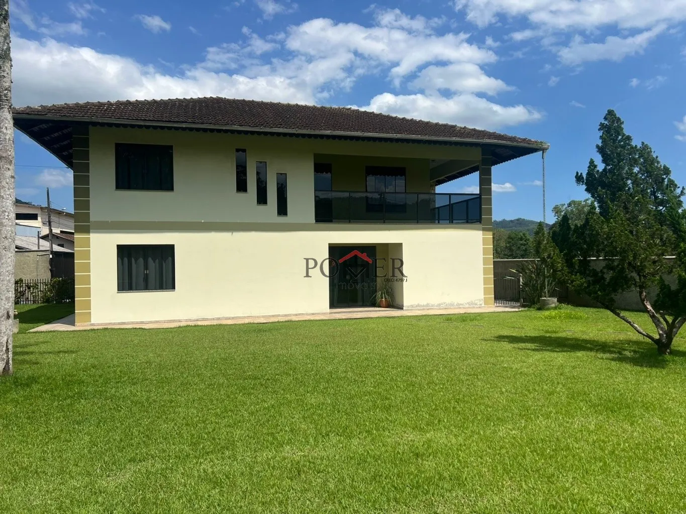 Belissima Casa no Bairro Testo Alto com 414,00m de construção, edificado num terreno com 1.650,60m. — foto 3