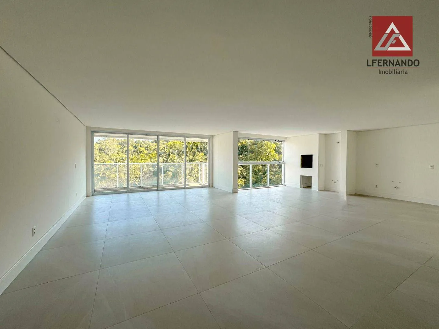 Apartamento com 4 suítes à venda, 245 m por R$ 2.350.000 - Bom Retiro - Blumenau/SC - foto 1