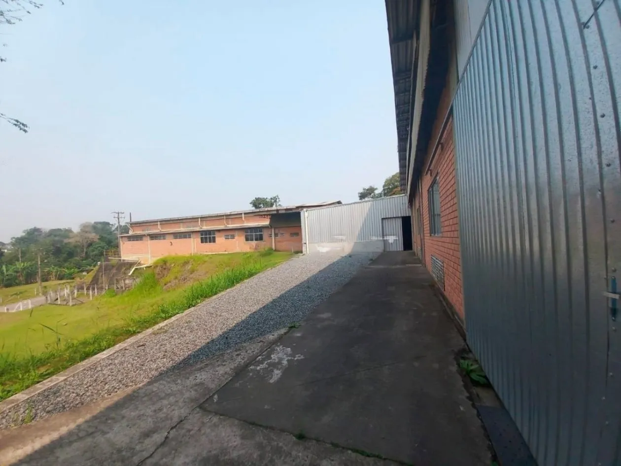 Galpão disponível para locação no bairro Salto Weissbach, Blumenau/SC. — foto 2
