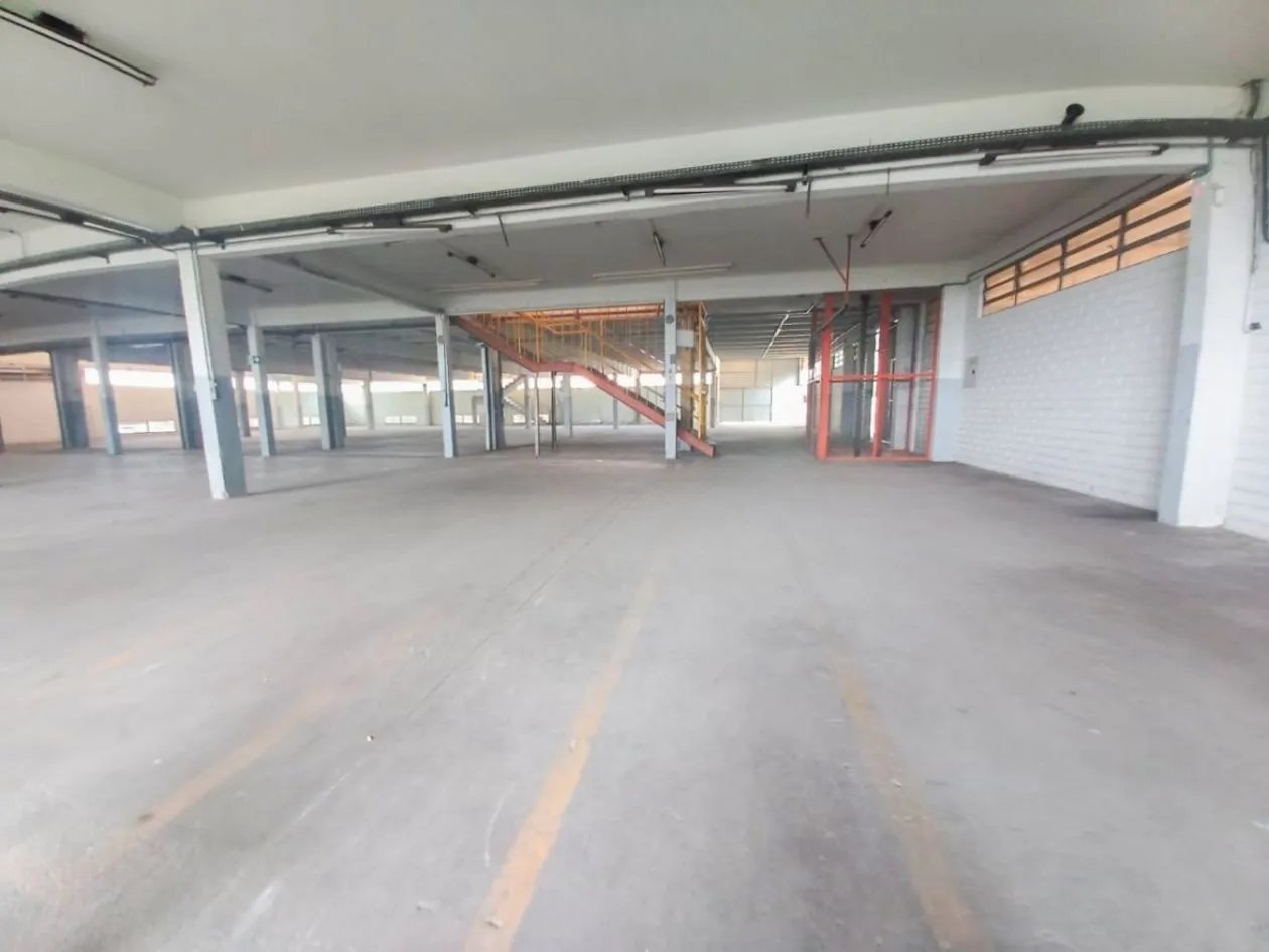 Galpão disponível para locação no bairro Salto Weissbach, Blumenau/SC. — foto 6