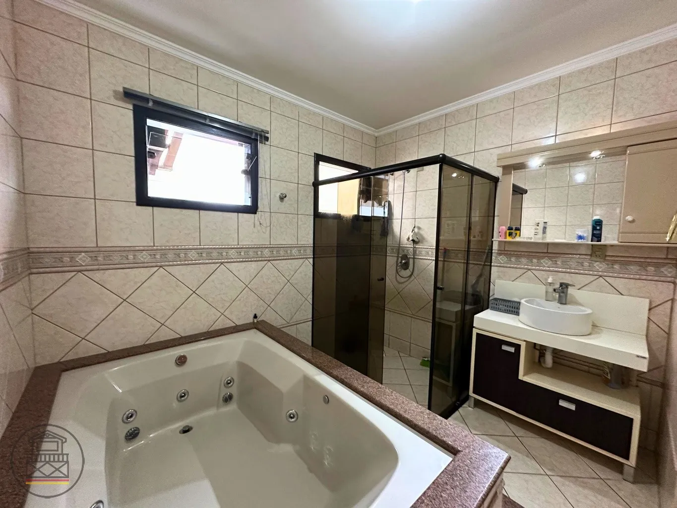 Excelente casa de alto padrão com 2 suites em rua sem saída. — foto 3