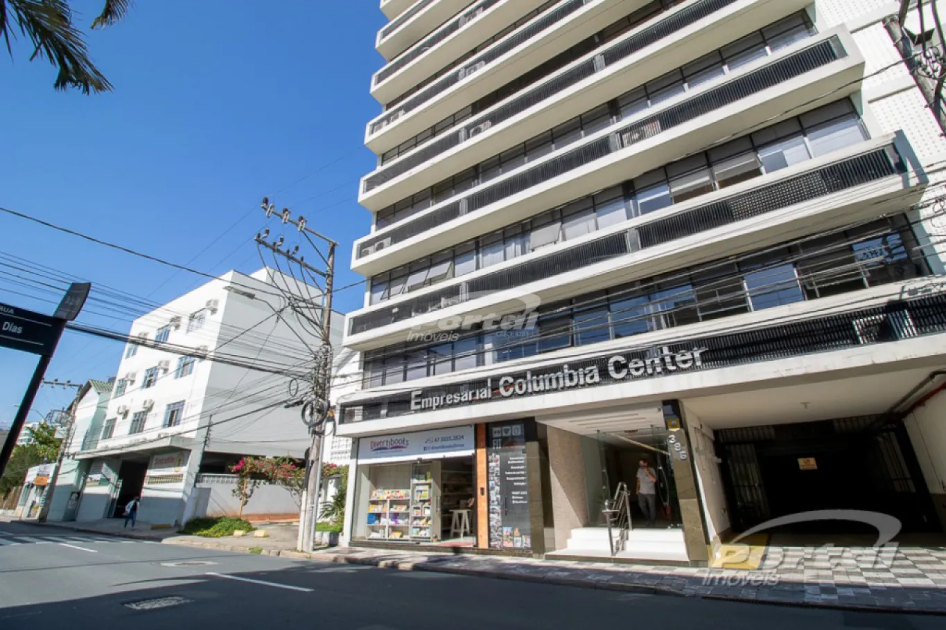 Sala comercial disponível para locação no Centro de Blumenau - foto 1