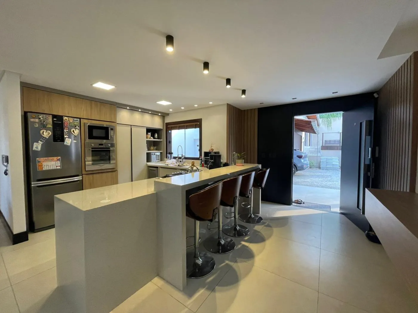 Casa para Venda em Blumenau, Velha, 3 dormitórios, 1 suíte, 3 banheiros, 6 vagas — foto 2
