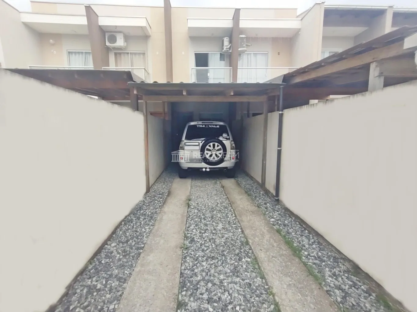 Sobrado com 2 dormitórios, 2 vagas de garagem, no bairro Fortaleza Alta em Blumenau SC — foto 3