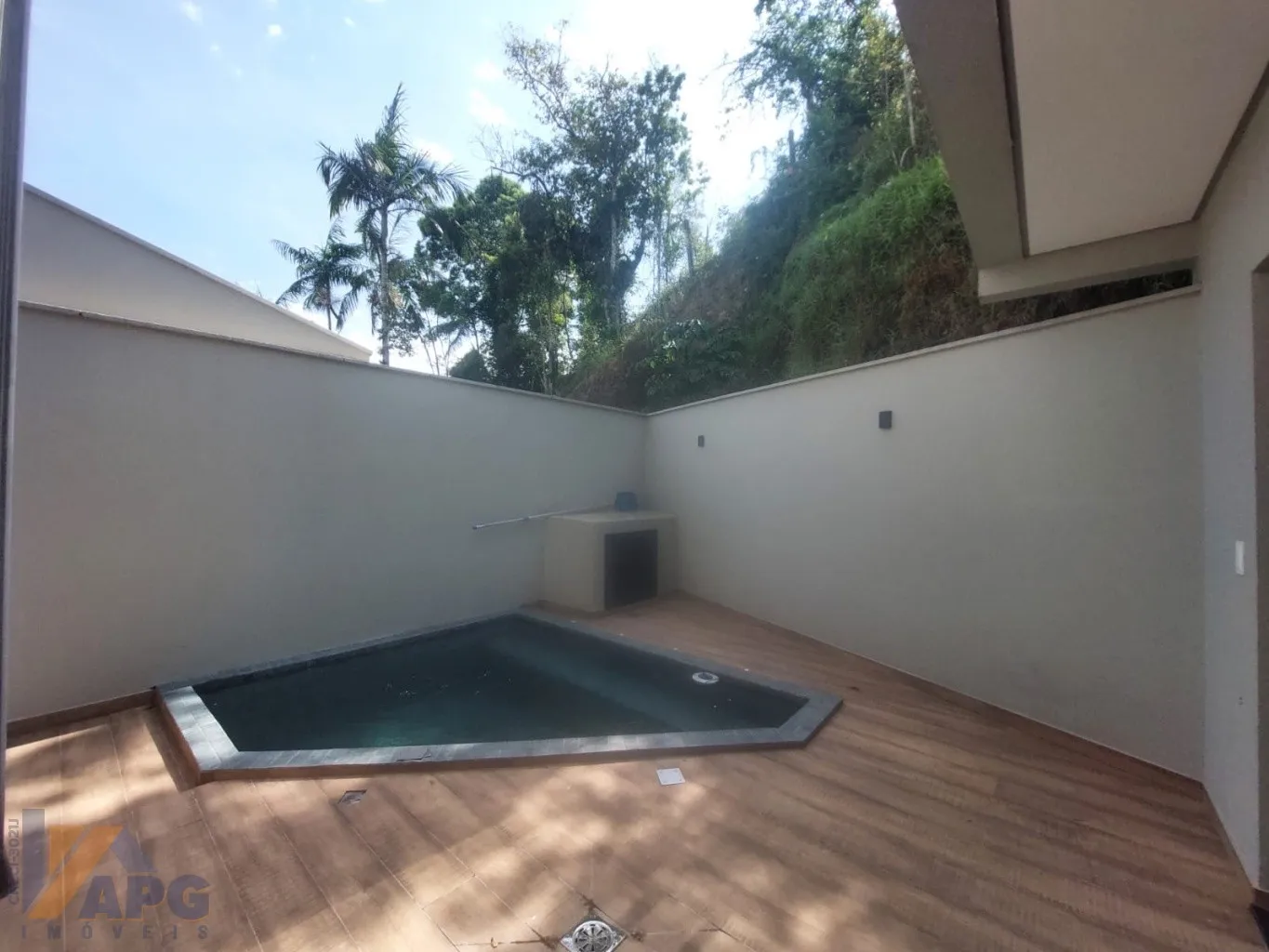 Sobrado com 3 suites em Gaspar — foto 6