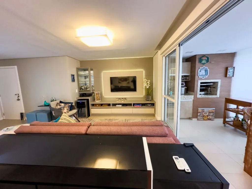 Apartamento em Florianópolis - foto 1