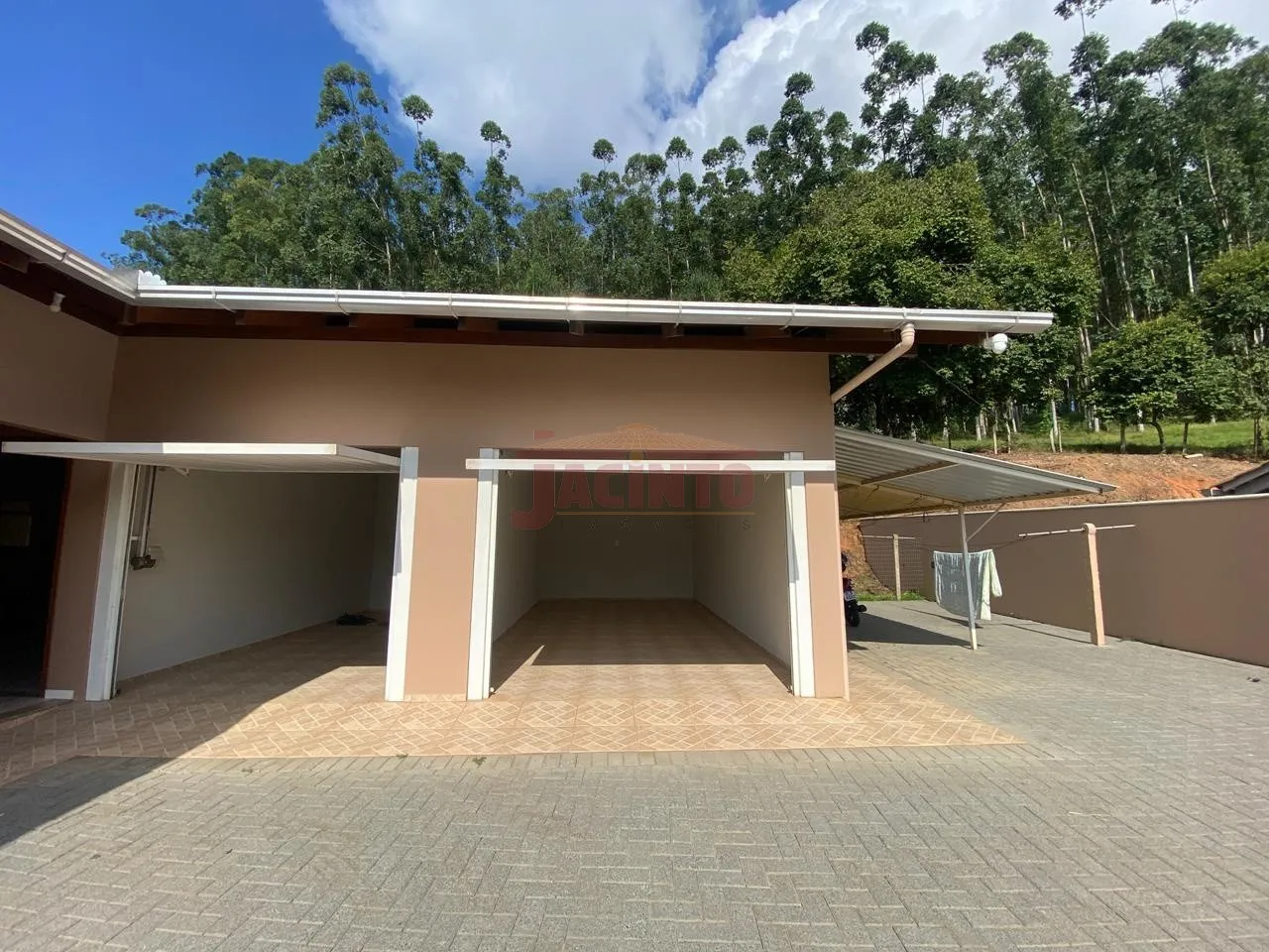 Casa semi mobiliada com 2 dormitórios sendo 1 suíte no bairro Belchior Baixo em Gaspar. — foto 3