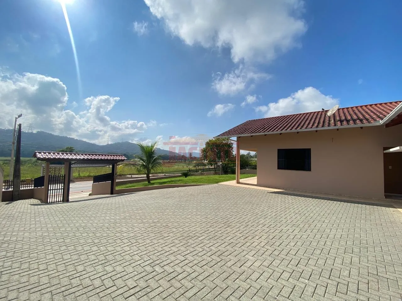 Casa semi mobiliada com 2 dormitórios sendo 1 suíte no bairro Belchior Baixo em Gaspar. — foto 4