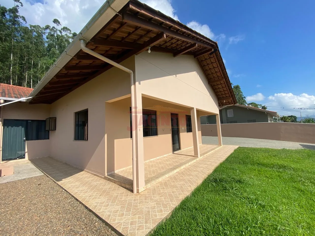 Casa semi mobiliada com 2 dormitórios sendo 1 suíte no bairro Belchior Baixo em Gaspar. — foto 5