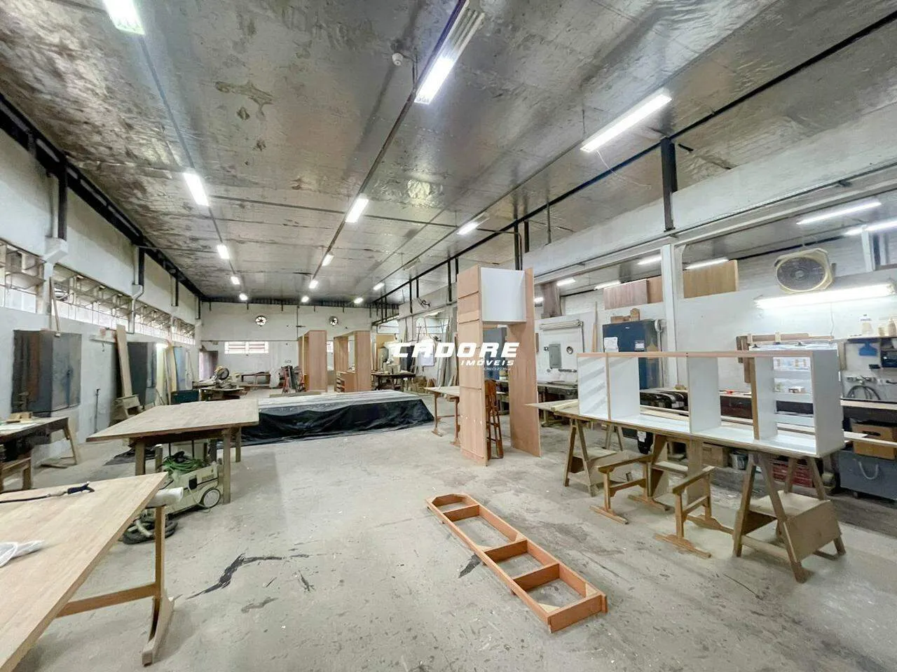 Excelente galpão com aproximadamente 2.319m no bairro Ponta Aguda I Cadore Imóveis — foto 4