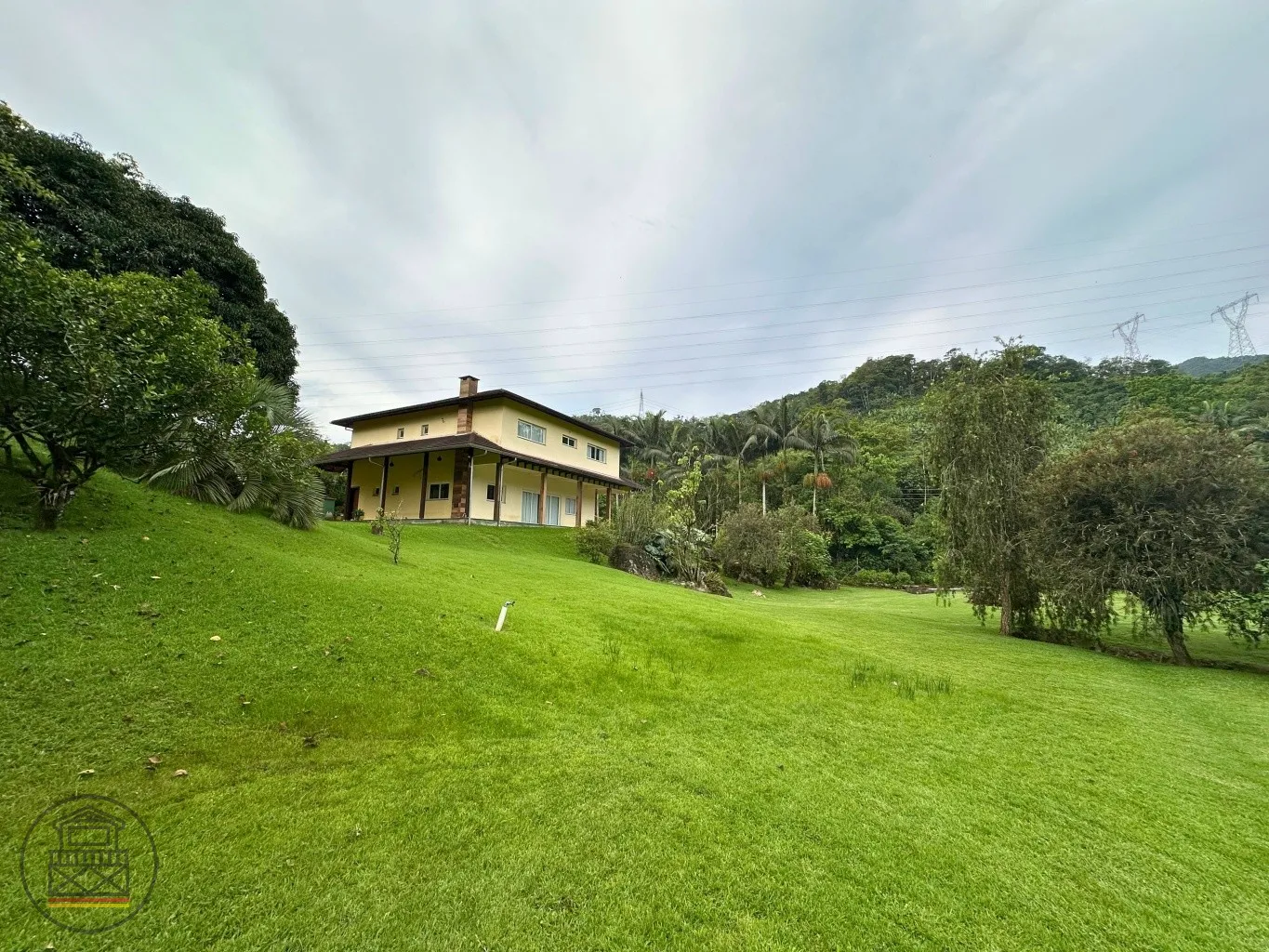 Excelente sitio no bairro Itoupava Central a 20 km do centro de Blumenau. - foto 1