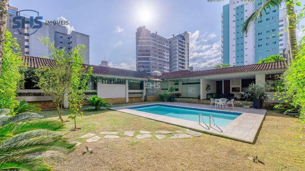 Casa com 3 dormitórios para alugar, 450 m - Ponta Aguda - Blumenau/SC - foto 1