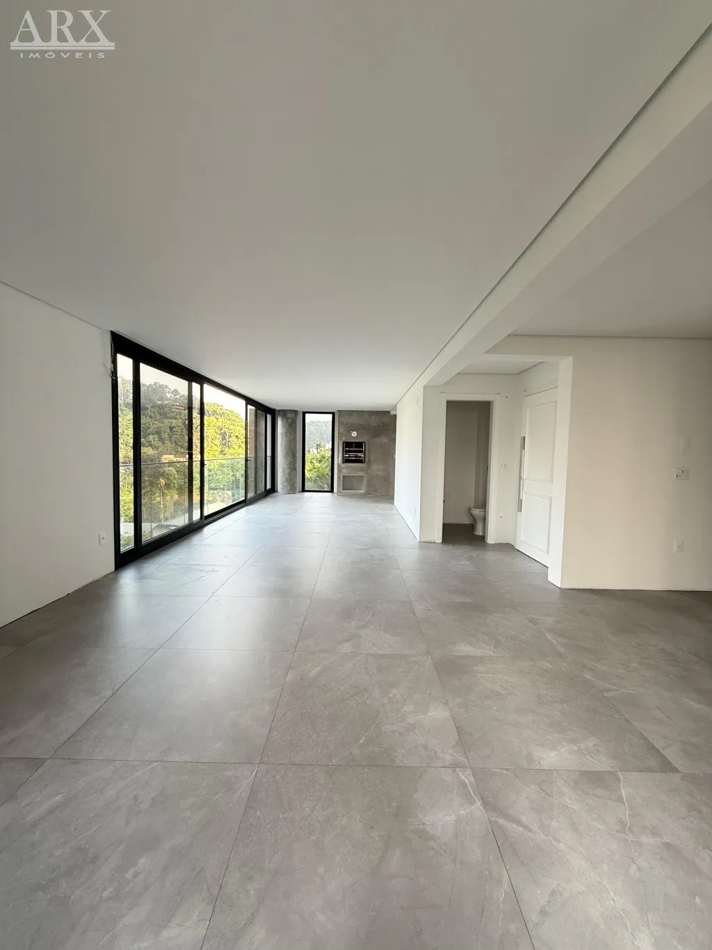 Apartamento novo, alto padrão, localizado na Ponta Aguda — foto 5