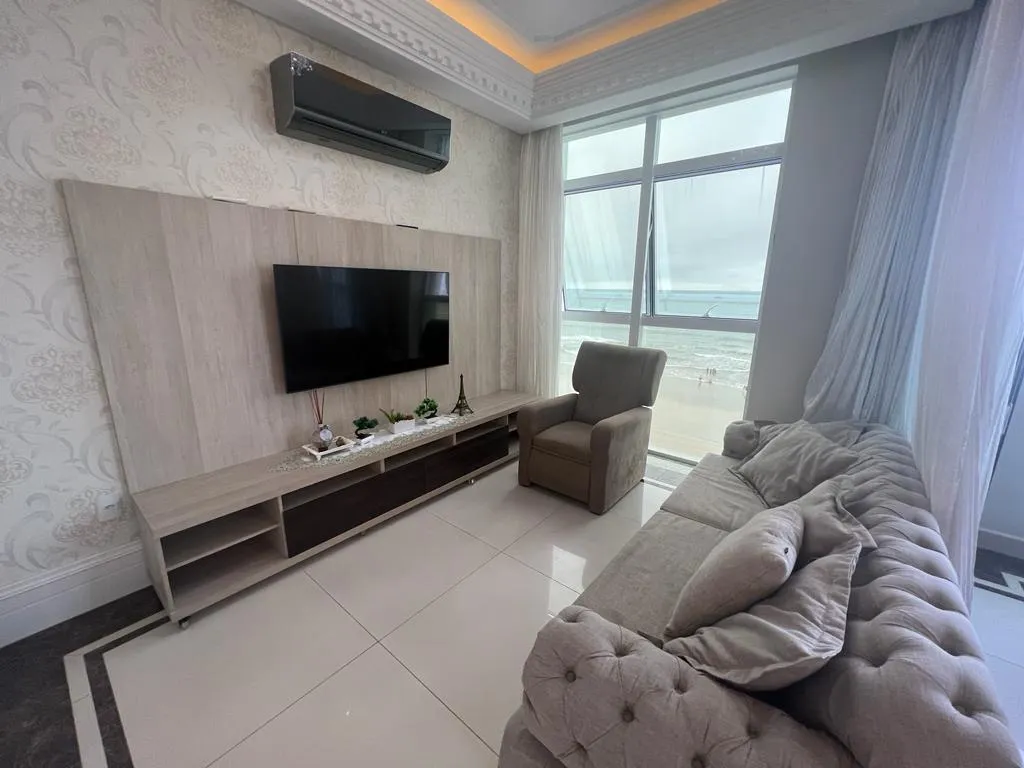 Apartamento Frente MAR na Meia Praia — foto 5